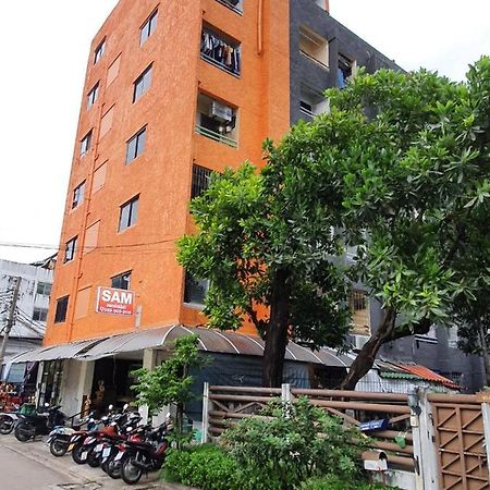 Sam Apartment Bangkok Exterior foto